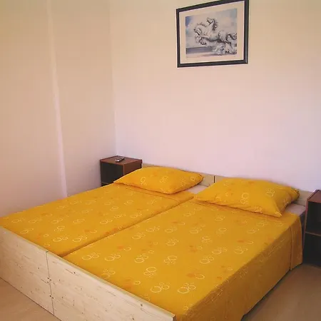 Studio In Pag 1 Apartment