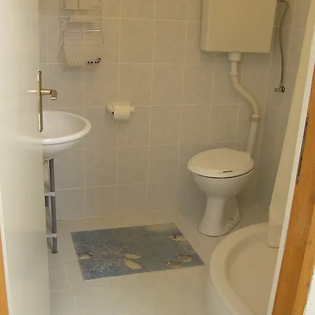 Apartment Studio In Pag 1 *