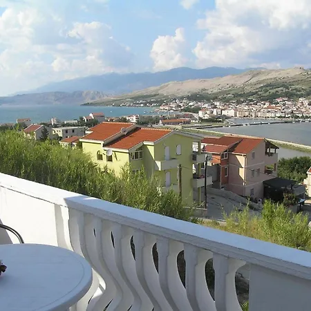 Studio In Pag 1 Apartment *